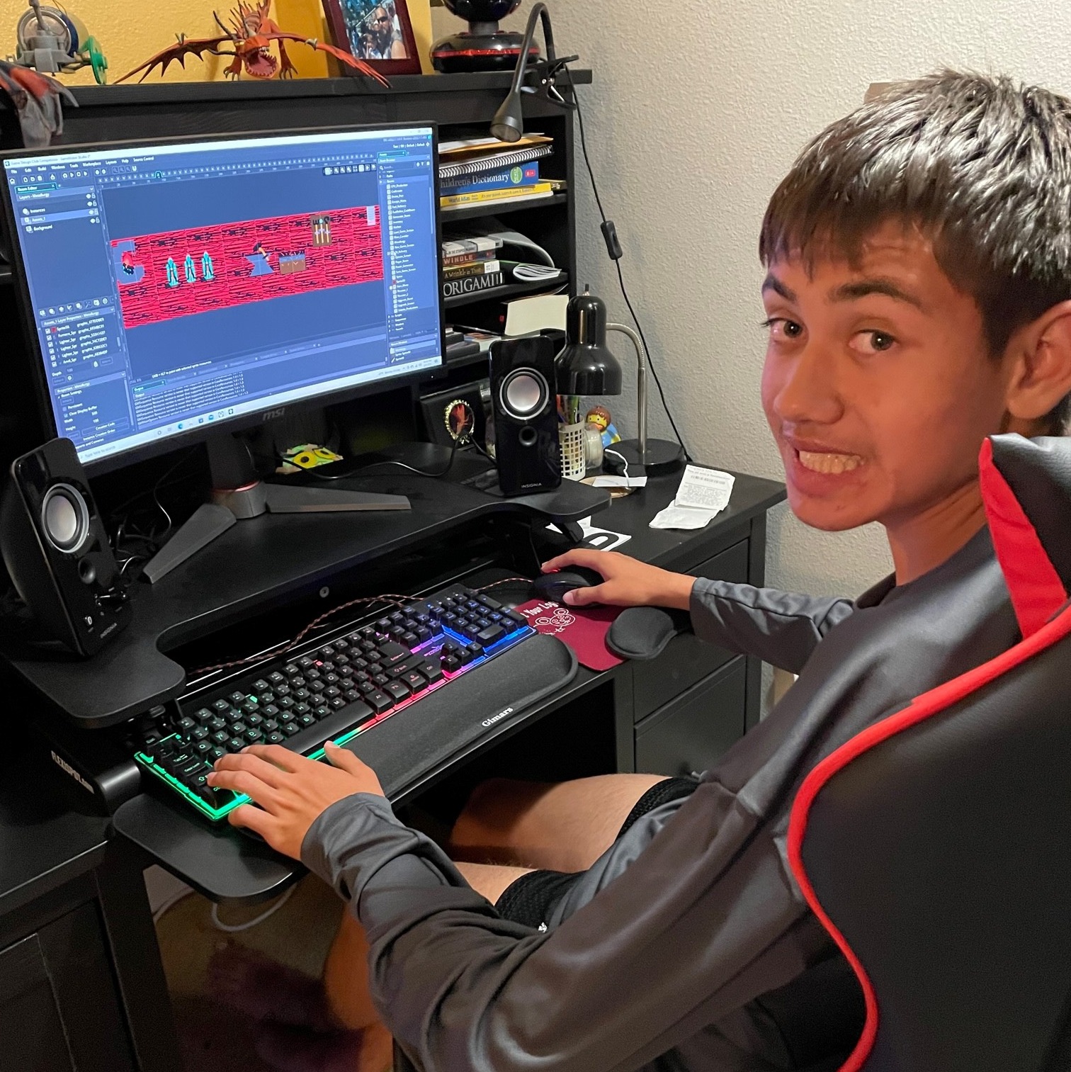 Kohl Working on Graphics